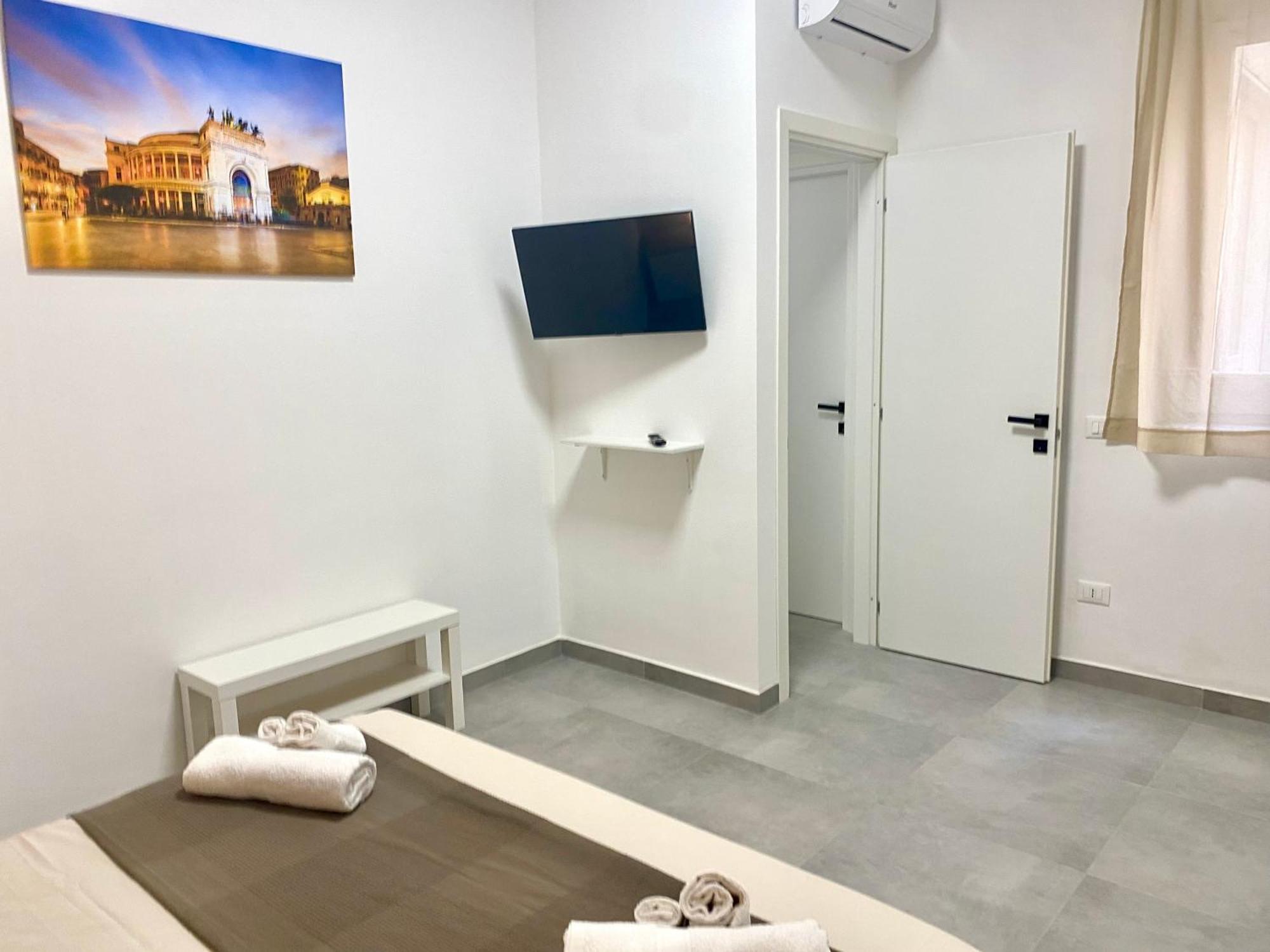 Holiday House Orlando Палермо Екстер'єр фото